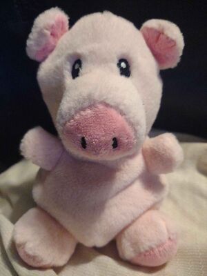 Pinky Official Portrait 2025.jpg