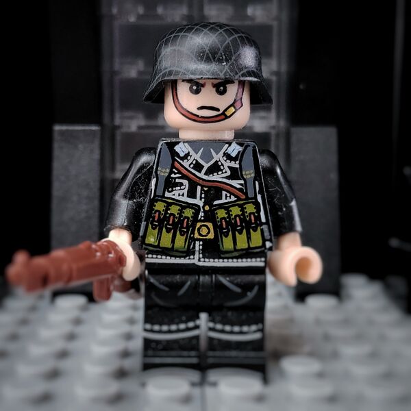 File:Germanic Soldier 2.jpeg