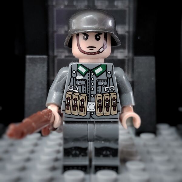 File:Germanic Soldier 1.jpeg